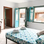 S'aposentu فندق مبيت وإفطار 3*