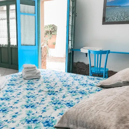 S'aposentu ベッド・アンド・ブレックファスト 3*